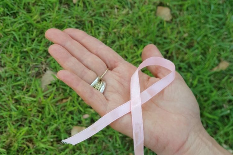 אוקטובר חודש המודעות לסרטן השד